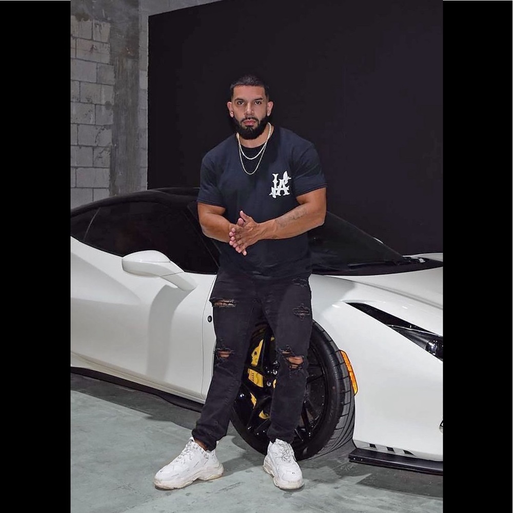 Fashion nova black t-shirt